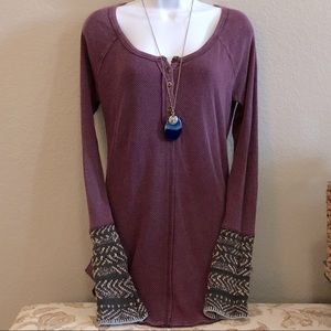 Adorable Free People Henley size large!!